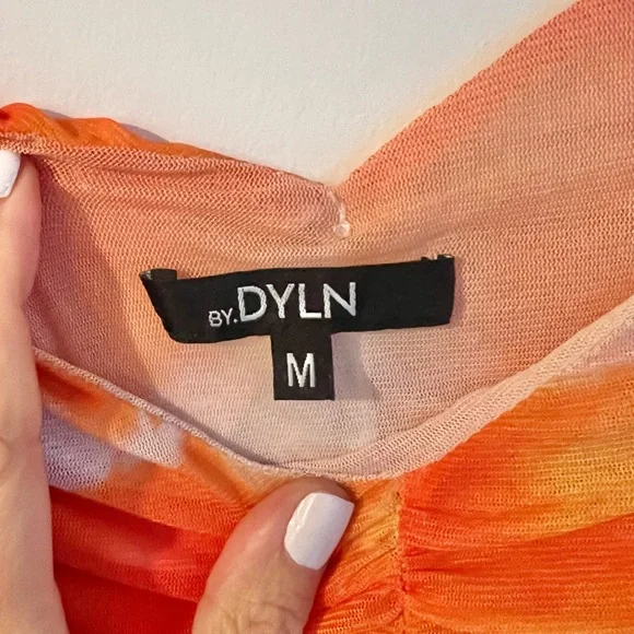 Off shoulder Tanner Dress Long Sleeve - Picture 4 of 8